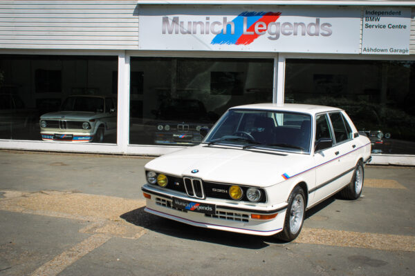 BMW E12 M535i