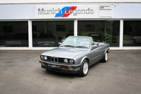 BMW E30 325i Convertible