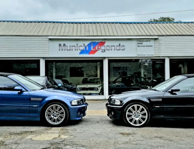 Which wheel? The aesthetically pleasing 19" diamond cut, or the smoother ride quality and practicality of the 18"s? Opinion is divided amongst the ML team...

#e46m3 #e46 #m3 #m3cabrio #droptop #diamondcut #bmwm #bmwm3 #bmw #classicbmw #classiccars